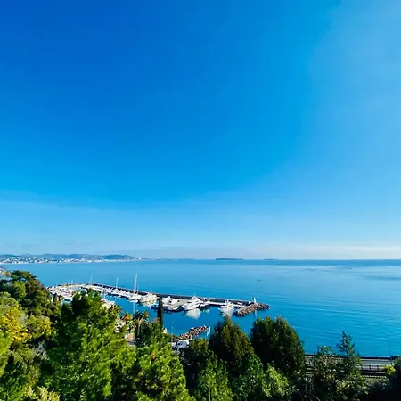 Ferienhaus Magnifiques Vue Panoramique Théoule-sur-Mer